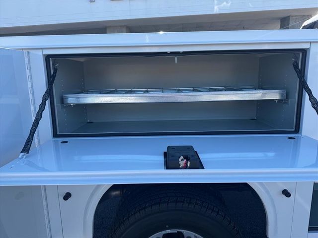 2026 Ford Super Duty F-350 DRW Cab-Chassis  - 22968641 - 10