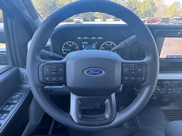 2026 Ford Super Duty F-350 DRW Cab-Chassis  - 22968641 - 20