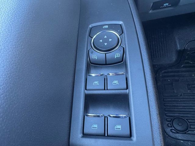 2026 Ford Super Duty F-350 DRW Cab-Chassis  - 22968641 - 24