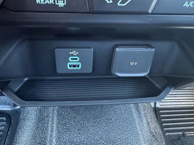 2026 Ford Super Duty F-350 DRW Cab-Chassis  - 22968641 - 31