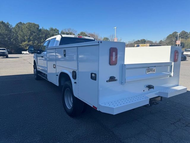 2026 Ford Super Duty F-350 DRW Cab-Chassis  - 22968641 - 5