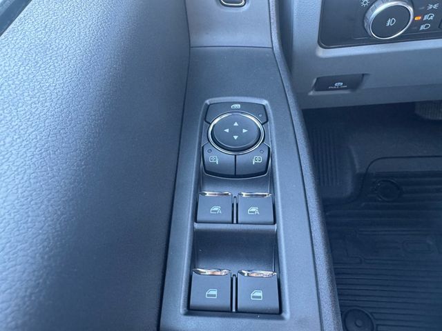 2026 Ford Super Duty F-350 DRW Cab-Chassis XL 4WD Crew Cab 179" WB 60" CA - 22928906 - 18