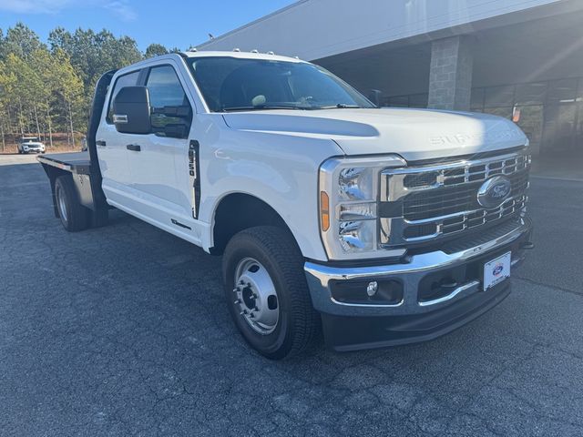 2026 Ford Super Duty F-350 DRW Cab-Chassis XL 4WD Crew Cab 179" WB 60" CA - 22928906 - 1