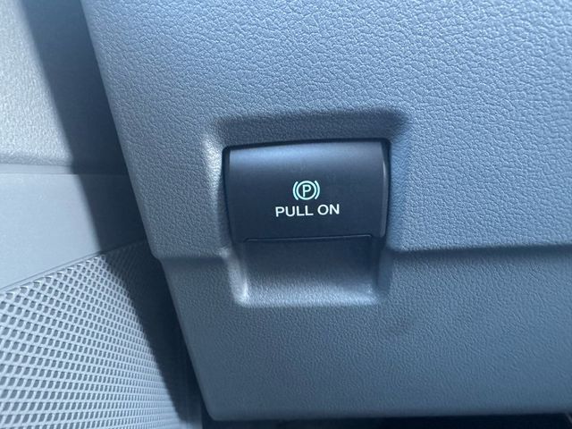 2026 Ford Super Duty F-350 DRW Cab-Chassis XL 4WD Crew Cab 179" WB 60" CA - 22928906 - 20