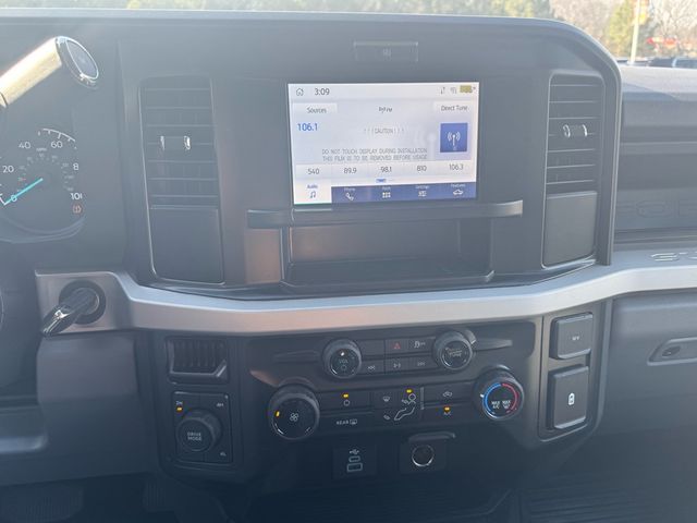 2026 Ford Super Duty F-350 DRW Cab-Chassis XL 4WD Crew Cab 179" WB 60" CA - 22928906 - 21