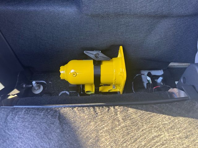 2026 Ford Super Duty F-350 DRW Cab-Chassis XL 4WD Crew Cab 179" WB 60" CA - 22928906 - 31