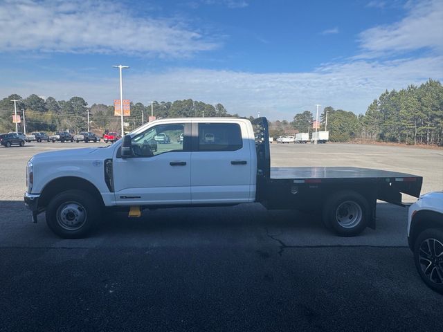 2026 Ford Super Duty F-350 DRW Cab-Chassis XL 4WD Crew Cab 179" WB 60" CA - 22928906 - 4