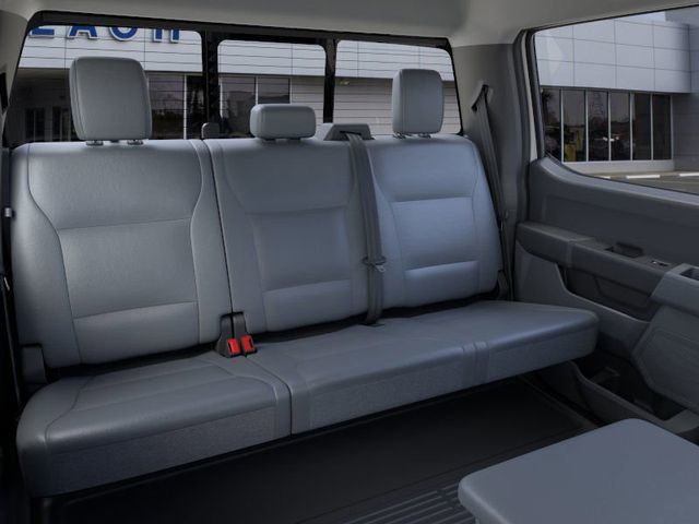 2026 Ford Super Duty F-350 DRW Cab-Chassis XL 4WD Crew Cab 179" WB 60" CA - 22938670 - 10