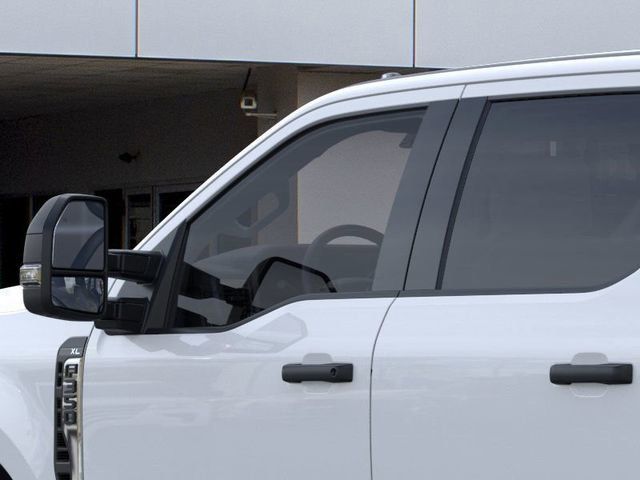 2026 Ford Super Duty F-350 DRW Cab-Chassis XL 4WD Crew Cab 179" WB 60" CA - 22938670 - 19