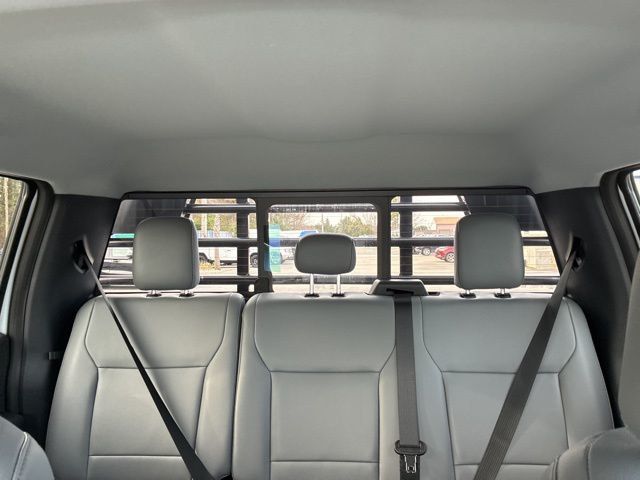 2026 Ford Super Duty F-350 DRW Cab-Chassis XL 4WD Crew Cab 179" WB 60" CA - 22938670 - 37