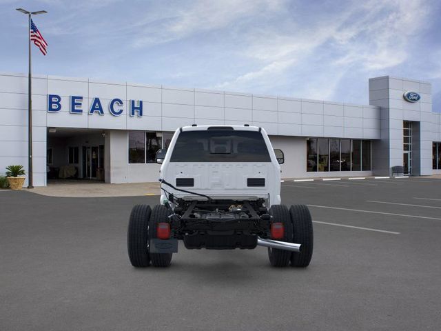 2026 Ford Super Duty F-350 DRW Cab-Chassis XL 4WD Crew Cab 179" WB 60" CA - 22938670 - 5