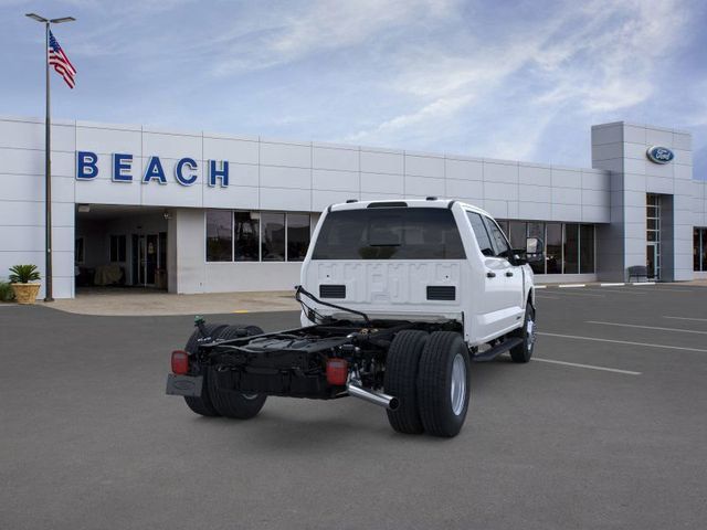 2026 Ford Super Duty F-350 DRW Cab-Chassis XL 4WD Crew Cab 179" WB 60" CA - 22938670 - 7