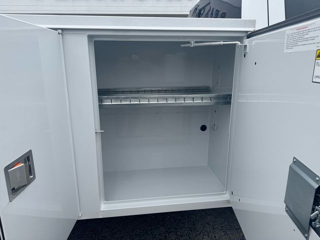 2026 Ford Super Duty F-450 DRW Cab-Chassis  - 22944464 - 9