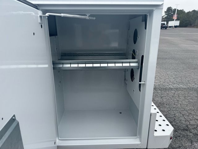 2026 Ford Super Duty F-450 DRW Cab-Chassis  - 22944464 - 16