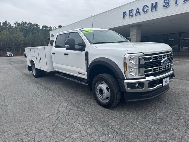 2026 Ford Super Duty F-450 DRW Cab-Chassis  - 22944464 - 1