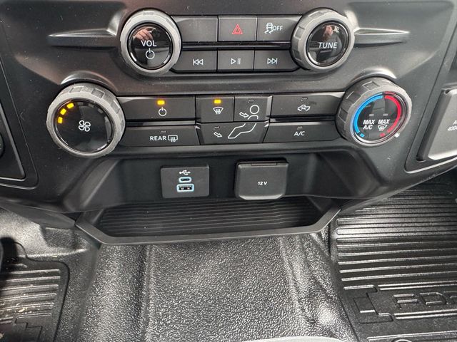 2026 Ford Super Duty F-450 DRW Cab-Chassis  - 22944464 - 35