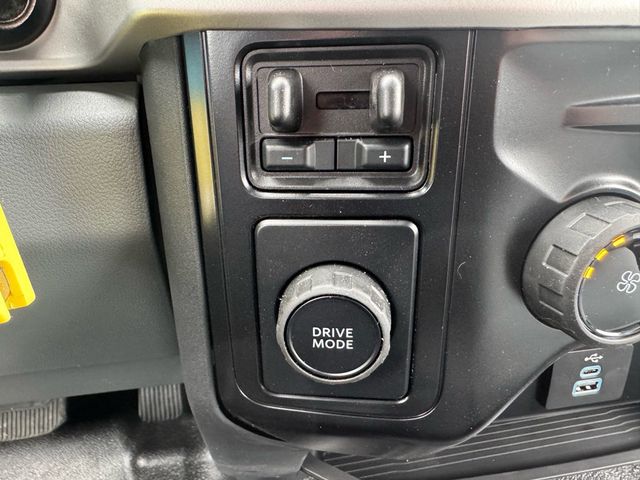 2026 Ford Super Duty F-450 DRW Cab-Chassis  - 22944464 - 36