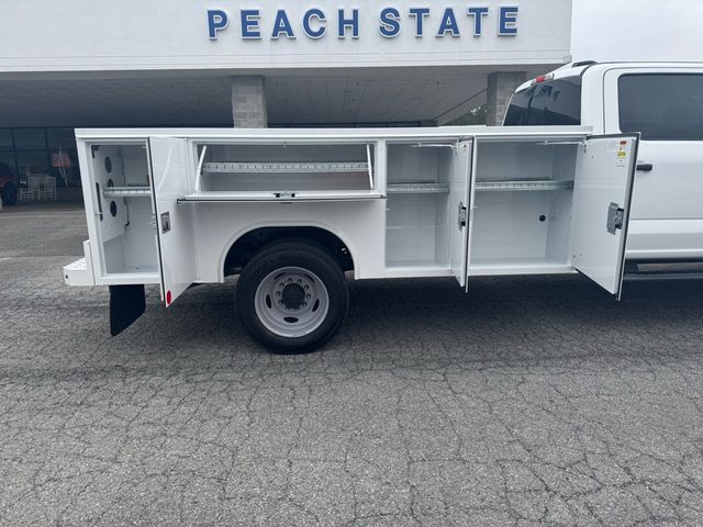 2026 Ford Super Duty F-450 DRW Cab-Chassis  - 22944464 - 8