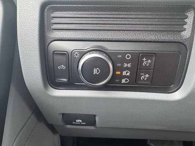 2026 Ford Super Duty F-450 DRW Cab-Chassis  - 22968598 - 27