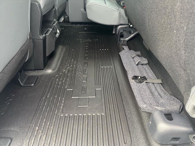 2026 Ford Super Duty F-450 DRW Cab-Chassis  - 22968598 - 38