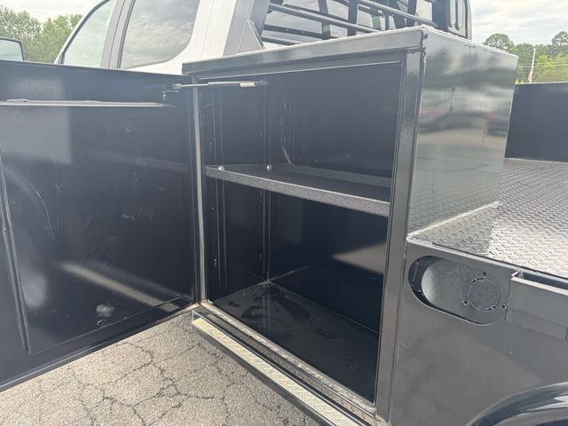 2026 Ford Super Duty F-450 DRW Cab-Chassis  - 23015993 - 10
