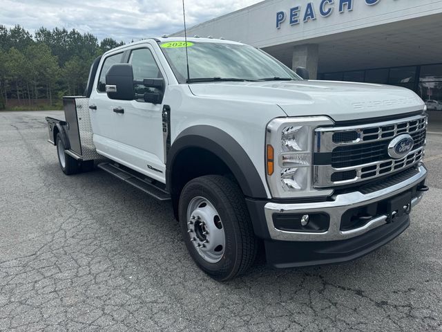 2026 Ford Super Duty F-450 DRW Cab-Chassis  - 23015993 - 1