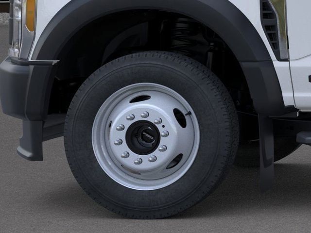 2026 Ford Super Duty F-450 DRW Cab-Chassis XL - 22926640 - 18