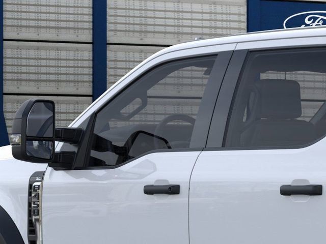 2026 Ford Super Duty F-450 DRW Cab-Chassis XL - 22926640 - 19