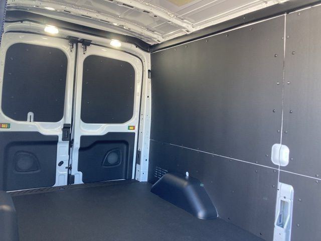 2026 Ford Transit Cargo Van T-250 148" Med Rf 9150 GVWR RWD - 22927834 - 23