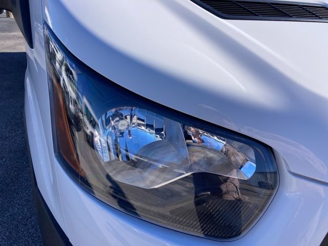 2026 Ford Transit Cargo Van T-250 148" Med Rf 9150 GVWR RWD - 22927834 - 8