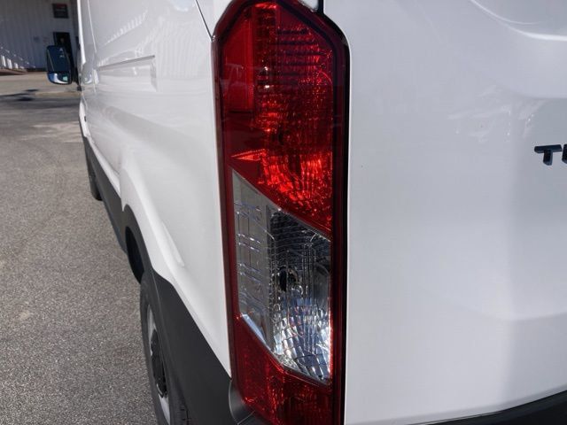2026 Ford Transit Cargo Van T-250 148" Med Rf 9150 GVWR RWD - 22931044 - 12