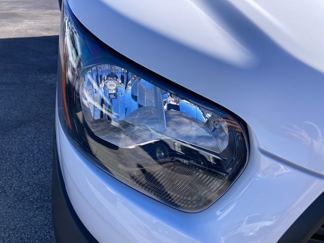 2026 Ford Transit Cargo Van T-250 148" Med Rf 9150 GVWR RWD - 22931044 - 8