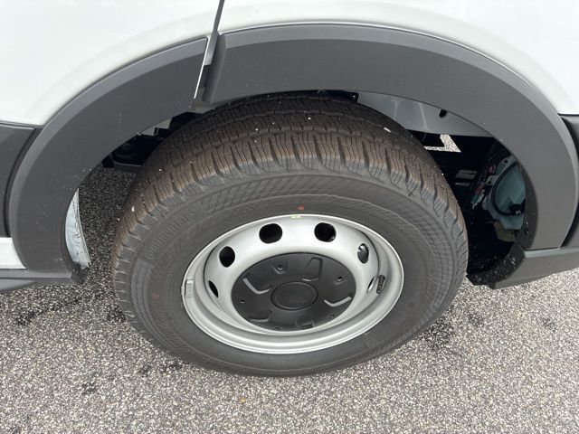 2026 Ford Transit Cargo Van T-250 148" Med Rf 9150 GVWR RWD - 22943335 - 15