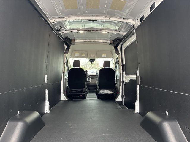 2026 Ford Transit Cargo Van T-250 148" Med Rf 9150 GVWR RWD - 22943335 - 23