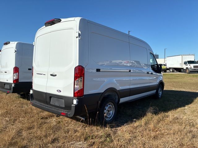 2026 Ford Transit Cargo Van T-250 148" Med Rf 9150 GVWR RWD - 22943335 - 2