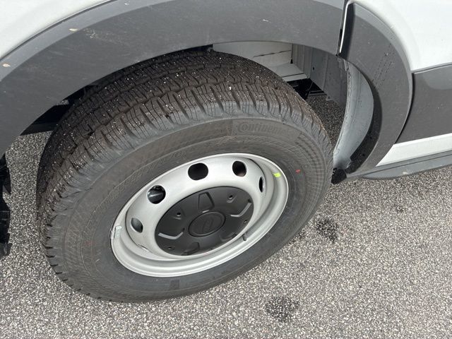 2026 Ford Transit Cargo Van T-250 148" Med Rf 9150 GVWR RWD - 22950966 - 10