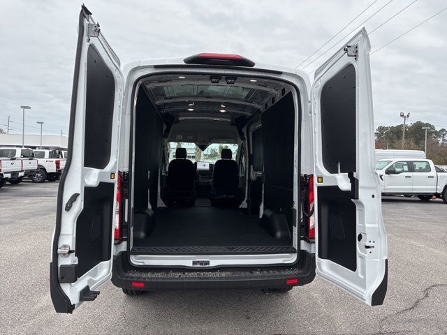 2026 Ford Transit Cargo Van T-250 148" Med Rf 9150 GVWR RWD - 22950966 - 17