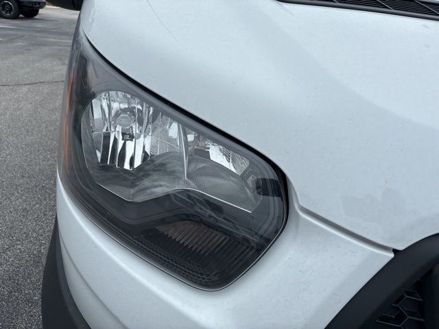 2026 Ford Transit Cargo Van T-250 148" Med Rf 9150 GVWR RWD - 22950966 - 8