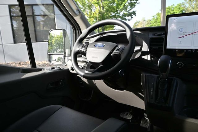 2026 Ford Transit Passenger Wagon T-350 148" Med Roof XL RWD - 23036743 - 26