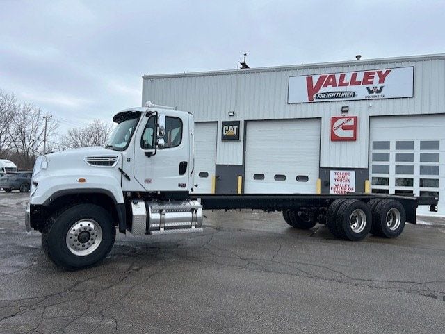 2026 Freightliner 114SD 2026 FREIGHTLINER 114SD CAB CASSIS - 22978747 - 0