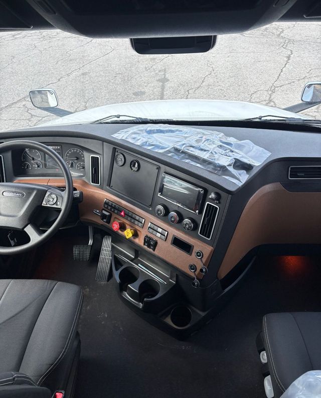 2026 Freightliner CAS126SLP  - 23021714 - 6