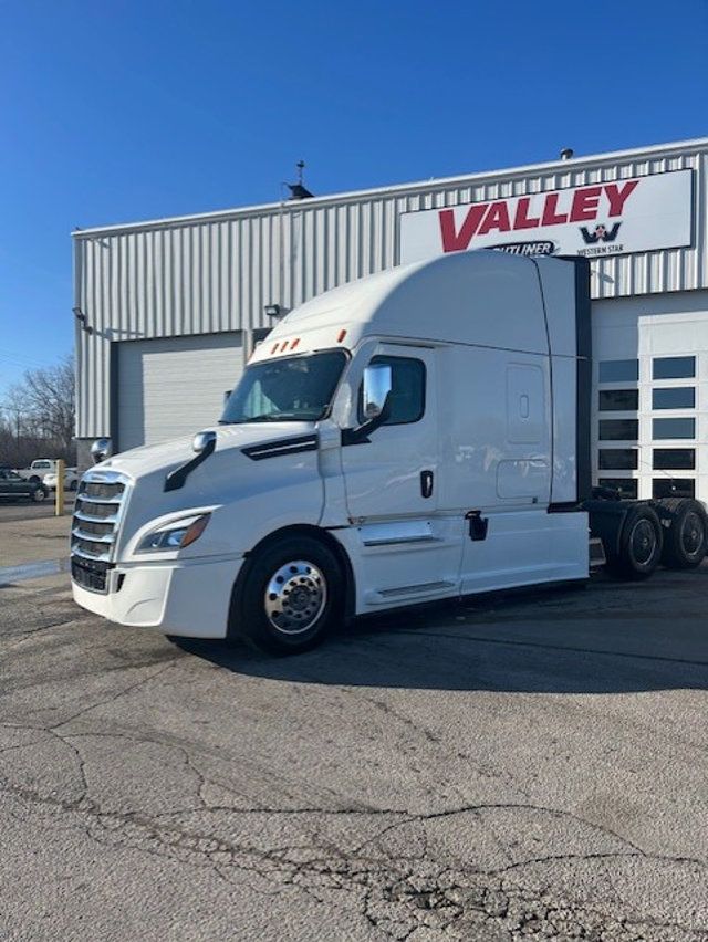2026 Freightliner Cascadia 2026 FREIGHTLINER CASCADIA SLEEPER - 22997431 - 0