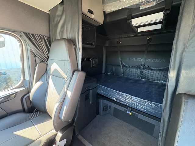 2026 Freightliner CASCADIA CA126 - 22945964 - 11