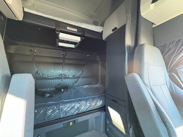 2026 Freightliner CASCADIA CA126 - 22945969 - 11