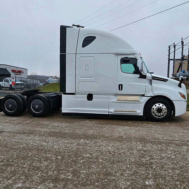2026 Freightliner Cascadia PT12064ST - 22973927 - 1