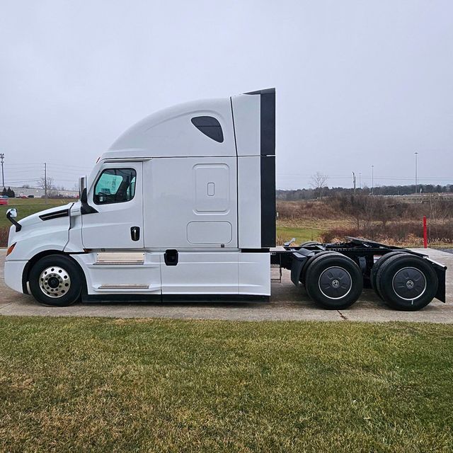 2026 Freightliner Cascadia PT12064ST - 22973927 - 3