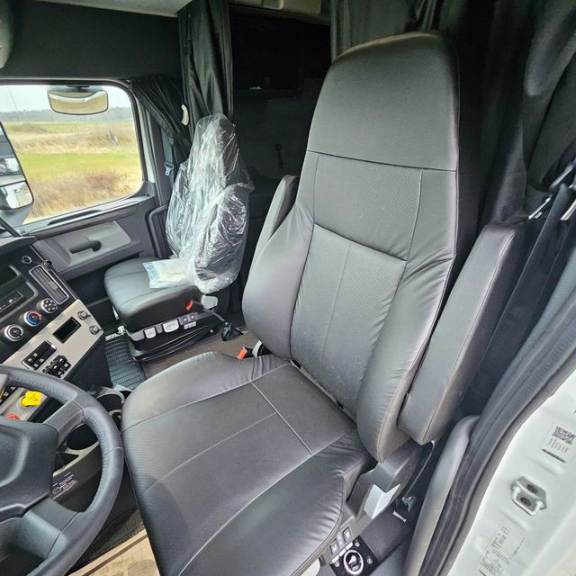 2026 Freightliner Cascadia PT12064ST - 22973927 - 5