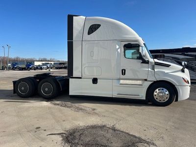 2026 Freightliner CASCADIA 126