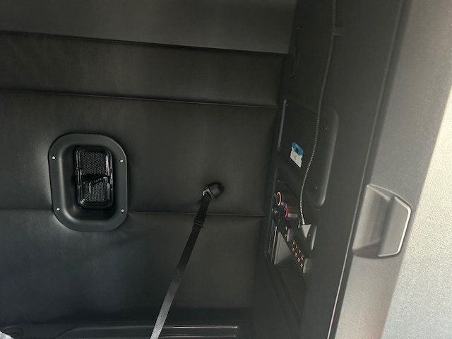 2026 Freightliner CASCADIA 126 2026 CASCADIA 126 SLEEPER - 23018365 - 13