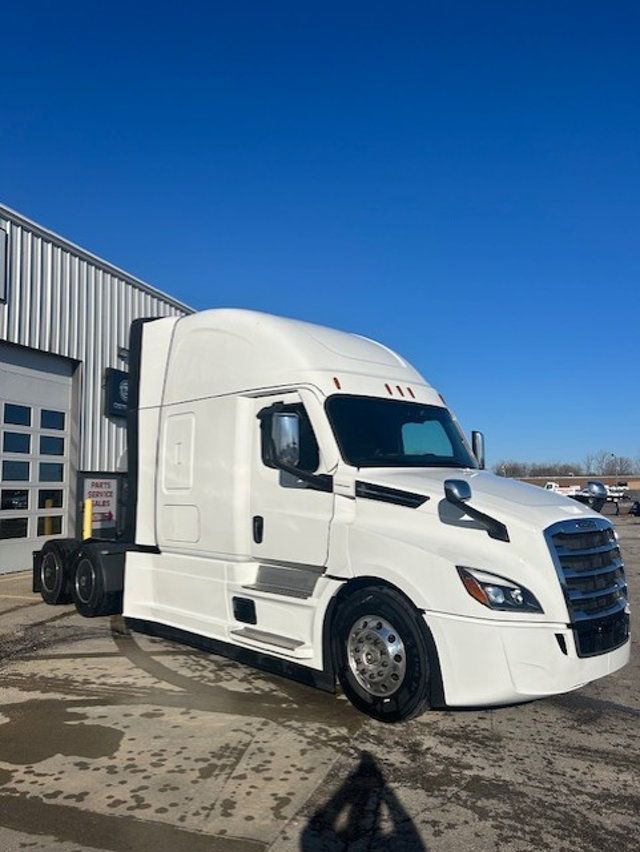 2026 Freightliner PT126SLP 2026 FREIGHTLINER CASCADIA SLEEPER - 22997431 - 4